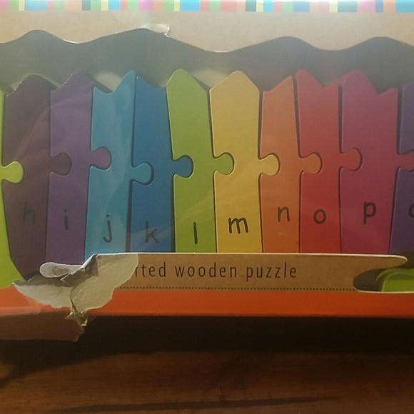 New Crocodile Alphabet Wood Puzzle - Picture 3 of 7